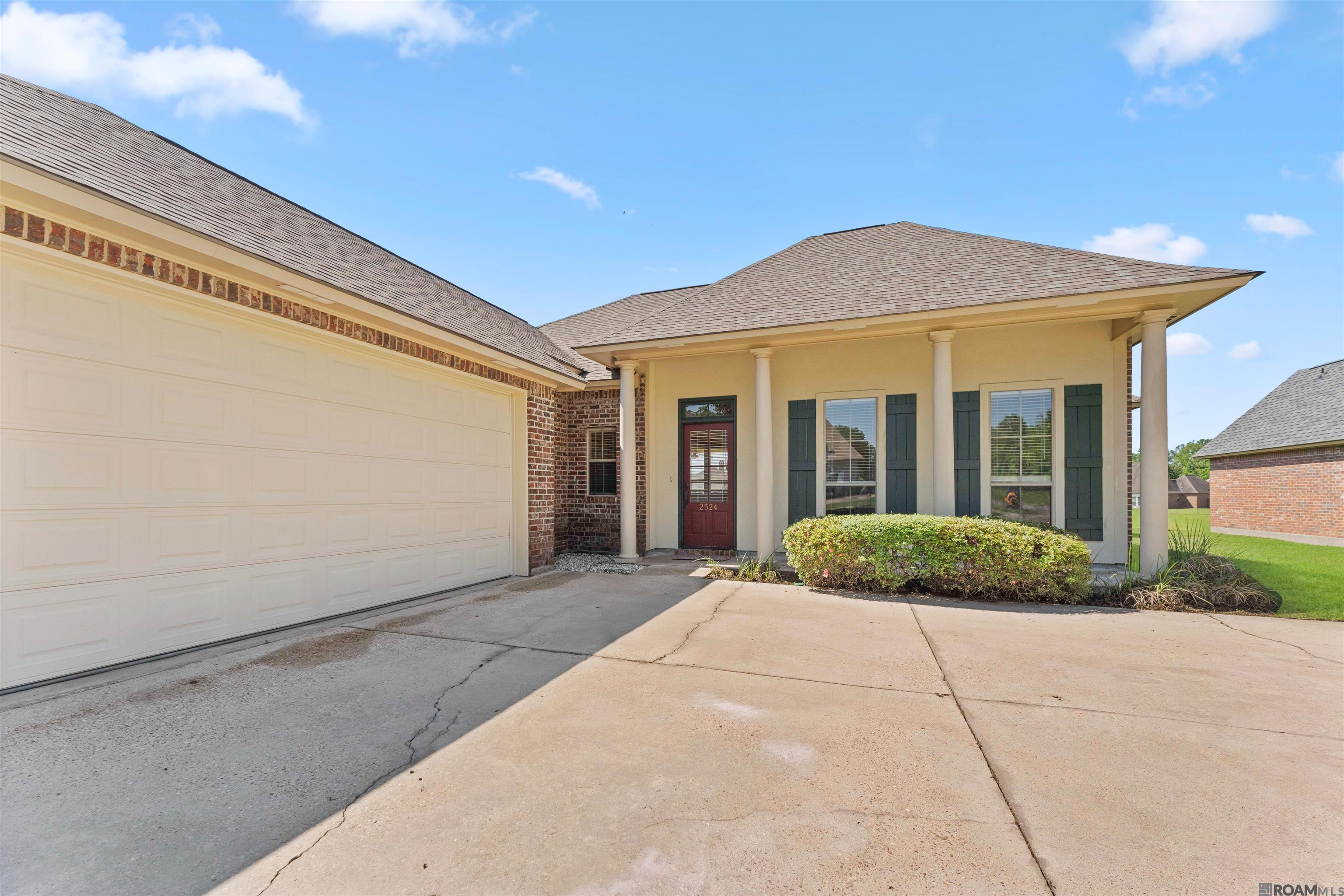 2524 Creek Hollow Ave, Zachary, Louisiana image 2