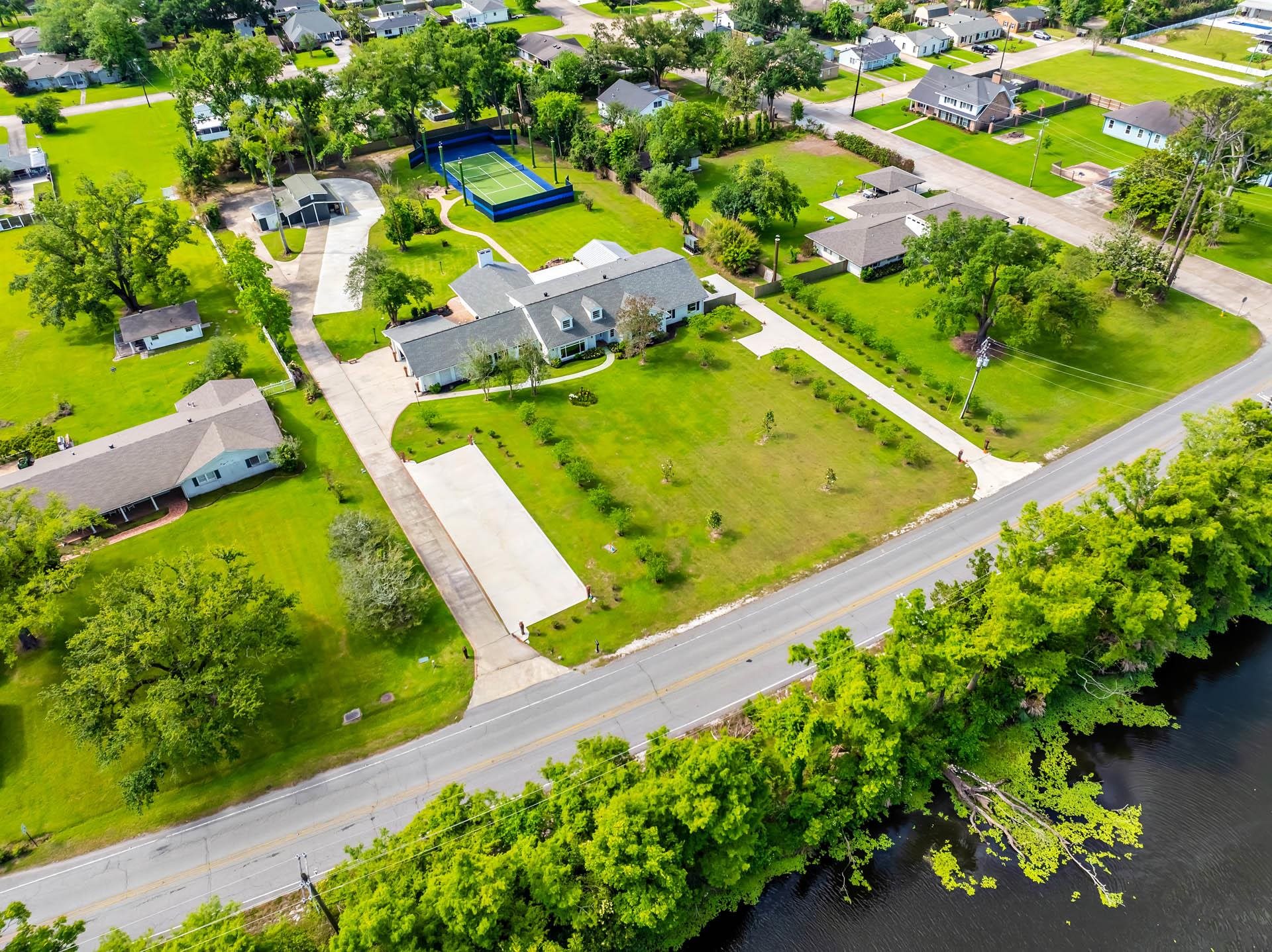 1621 Bayou Black Dr, Houma, Louisiana image 3