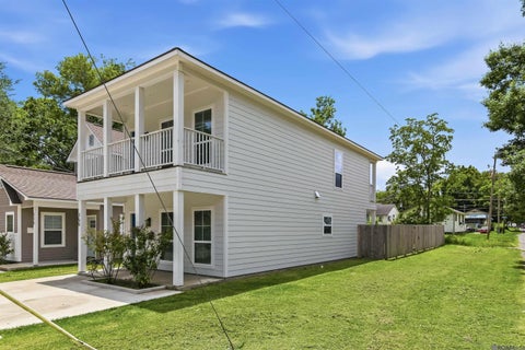 Homes For Sale - 200 Evergreen Ave<br/> Baton Rouge, LA 70806