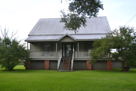Homes For Sale - 288 East 40th Street<br/> Lafourche County, Cut Off, LA 70345
