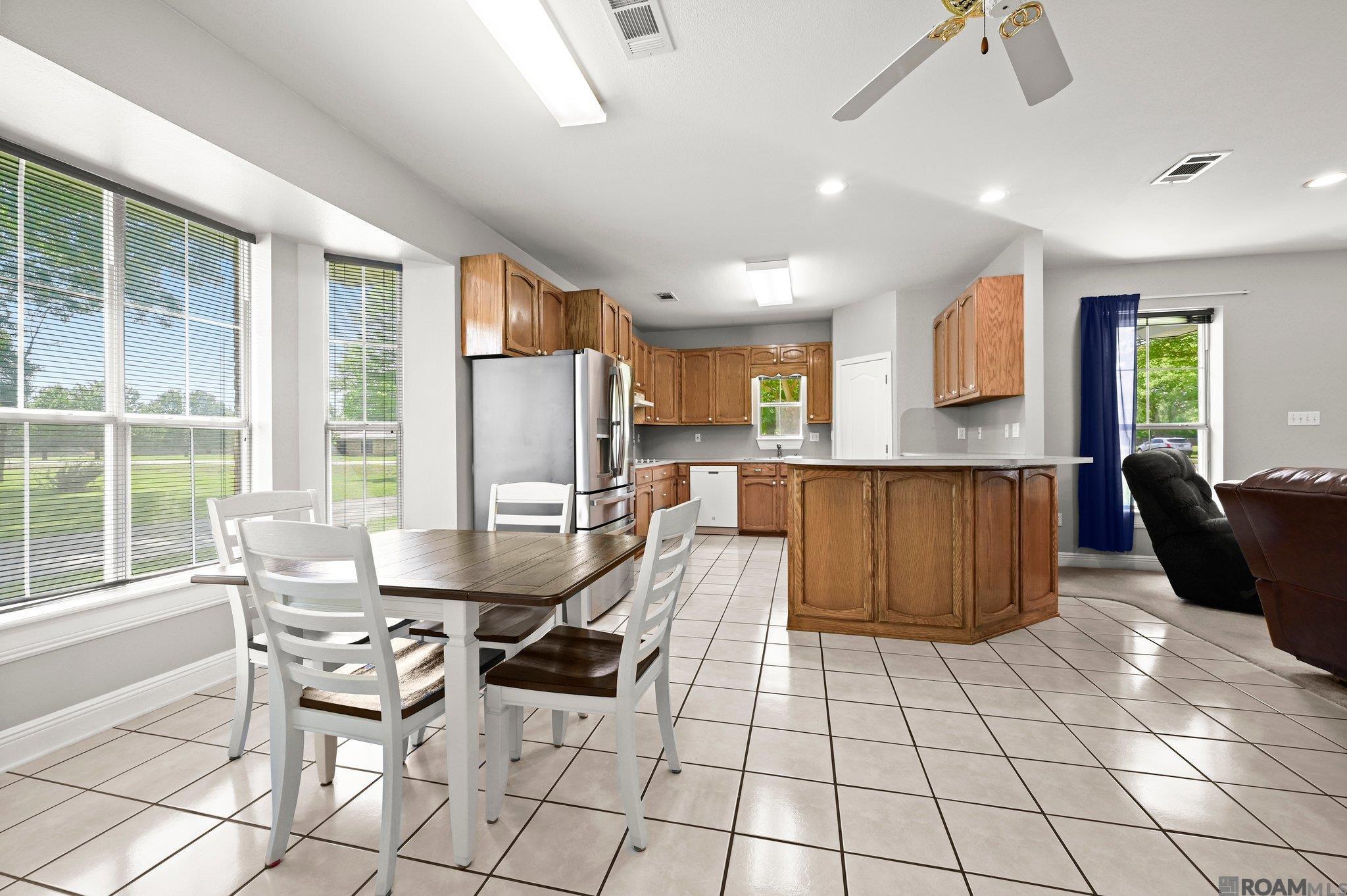 37206 Charlotte Ave, Prairieville, Louisiana image 7