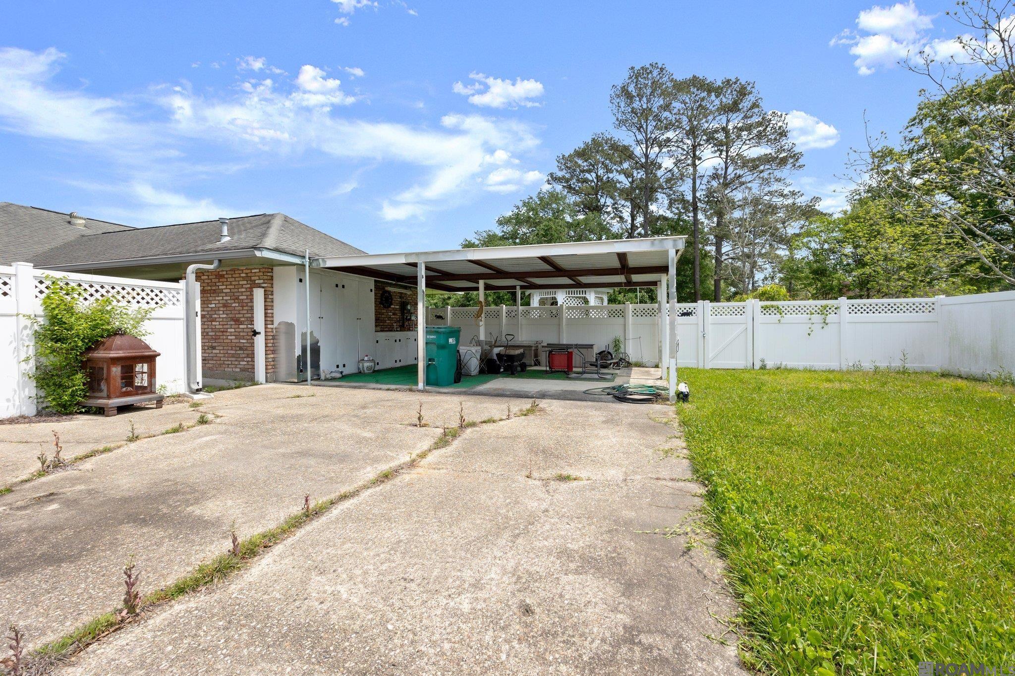 13920 Carolyn St, Walker, Louisiana image 3