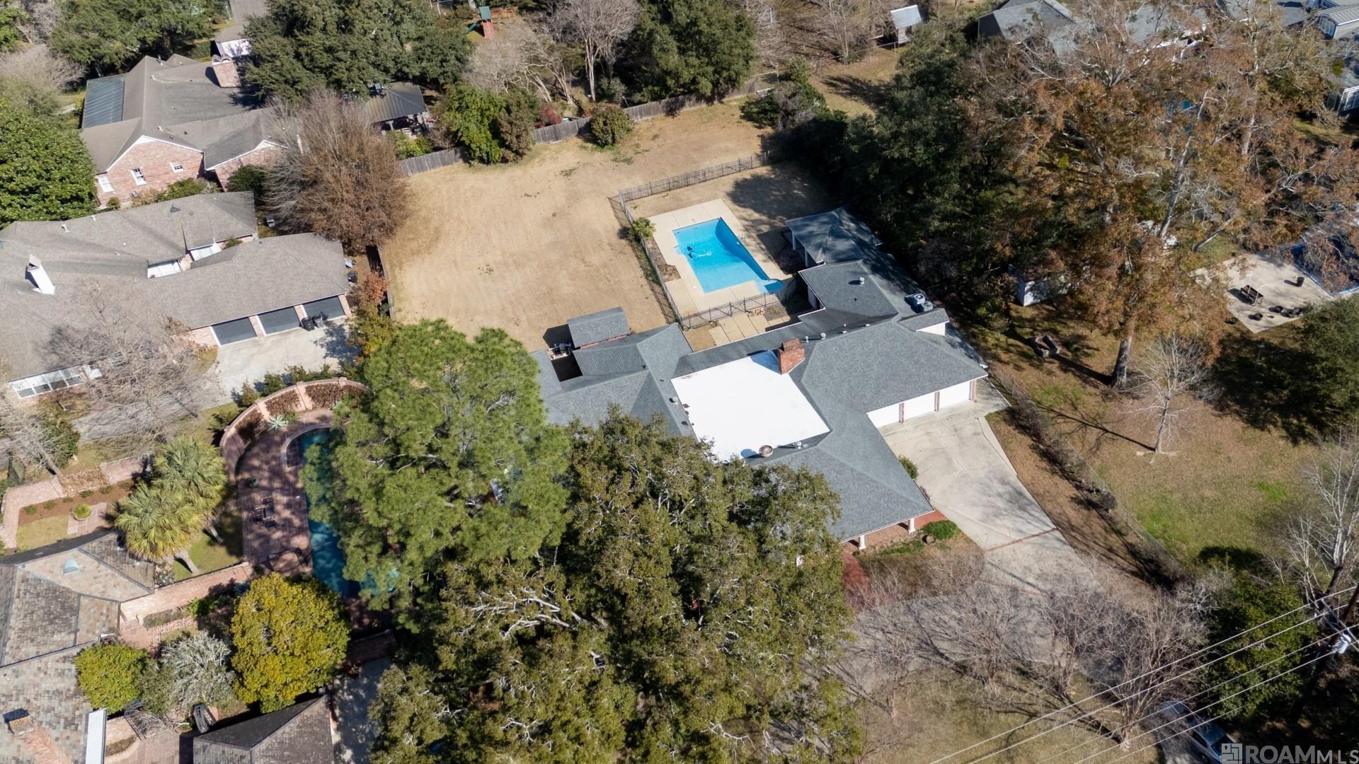 3847 Broussard St, Baton Rouge, Louisiana image 40