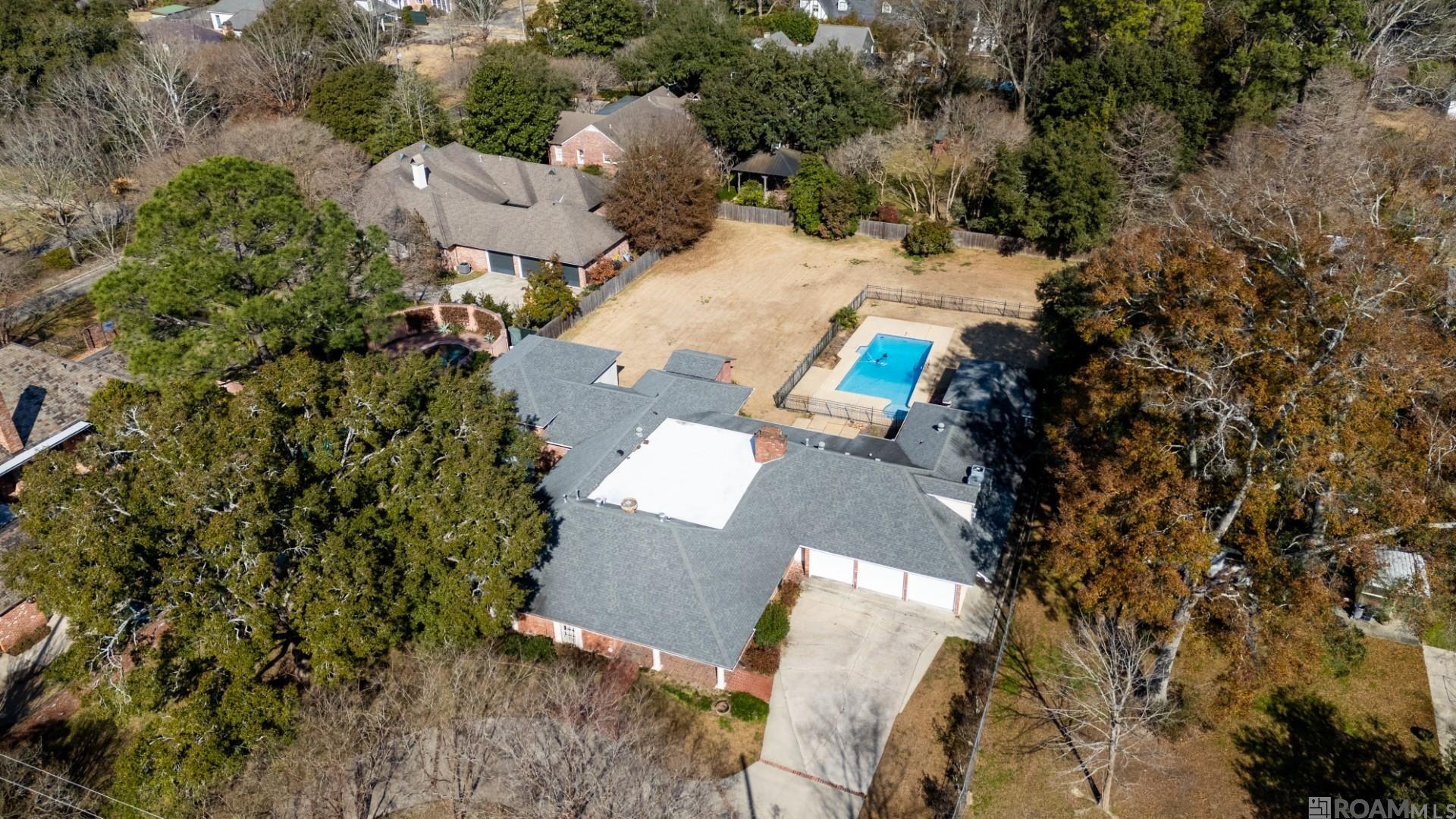 3847 Broussard St, Baton Rouge, Louisiana image 35