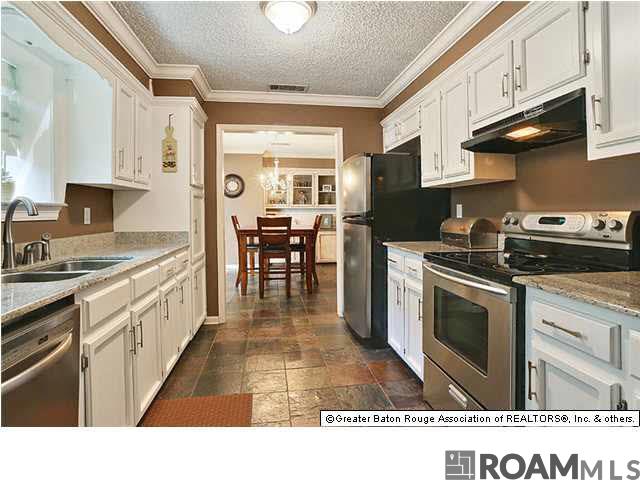 5972 N Fort Clarke Dr, Baton Rouge, Louisiana image 3