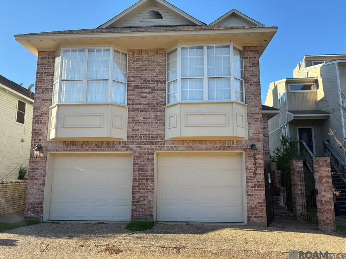Photo 1 of 18 — 5731 S Lakeshore Dr, Shreveport, LA 71119