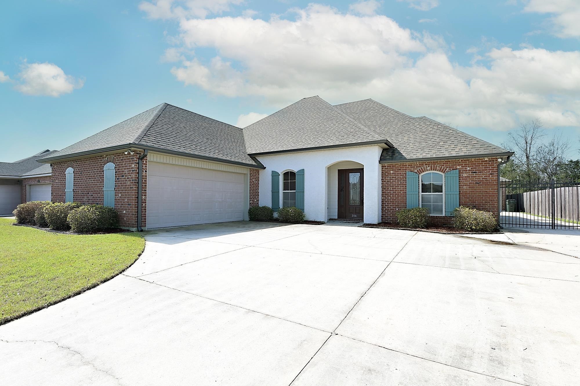 316 Brentwood Dr, Houma, Louisiana image 3
