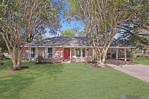 Homes For Sale - 725 Rothmer Dr<br/> Baton Rouge, LA 70808