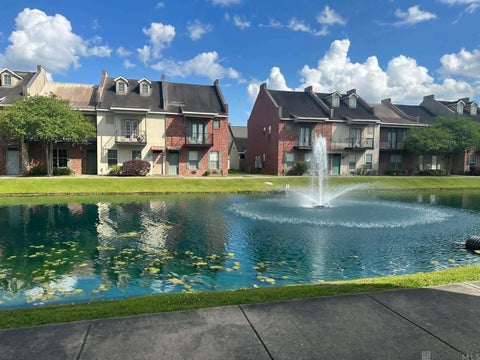 Condo For Rent - 10600 Lakes Blvd #1102<br/> Baton Rouge, LA 70810