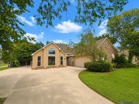 Homes For Sale - 37030 Cobblestone Ave<br/> Geismar, LA 70734