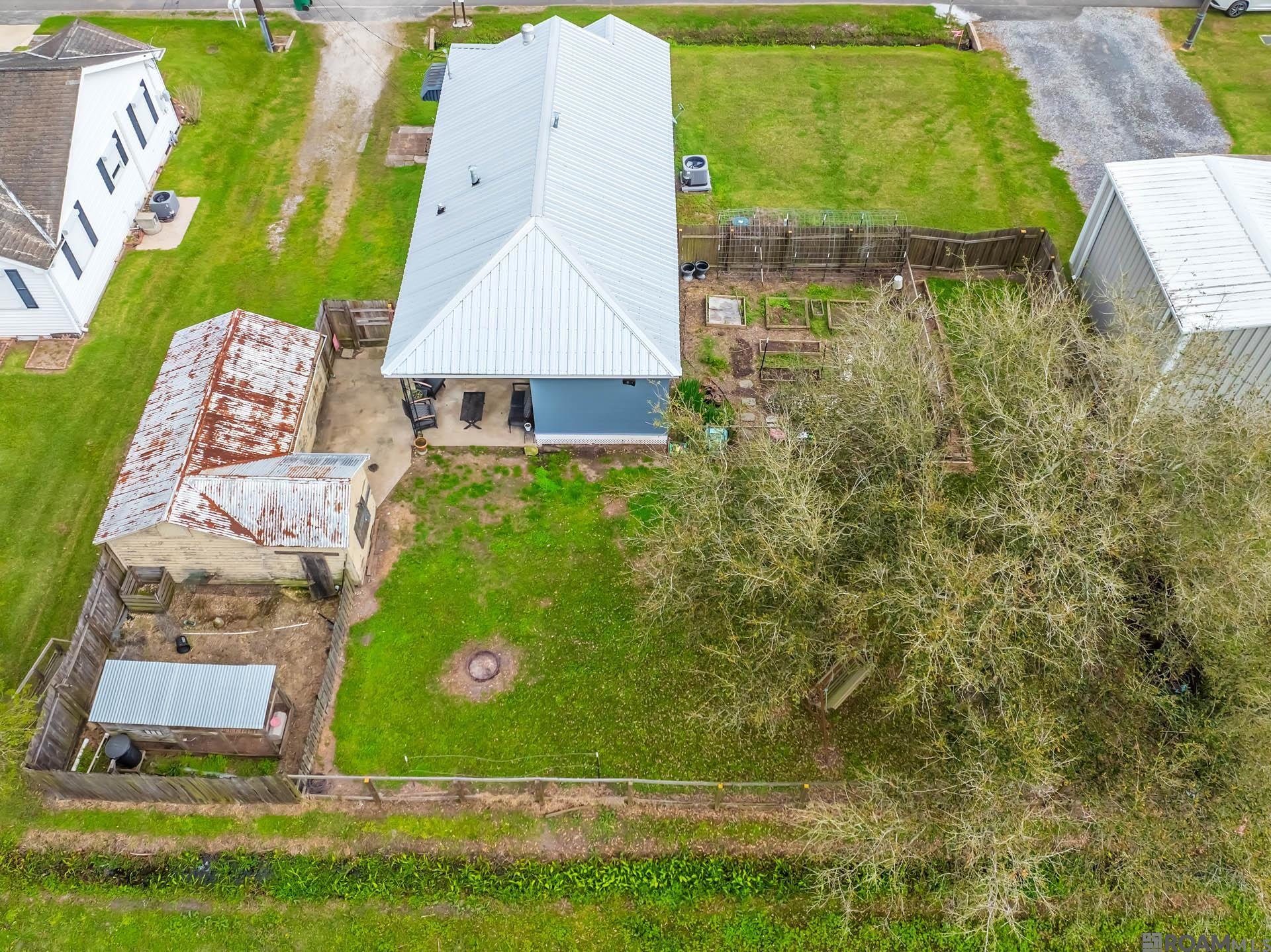 220 Wilson St, Raceland, Louisiana image 2