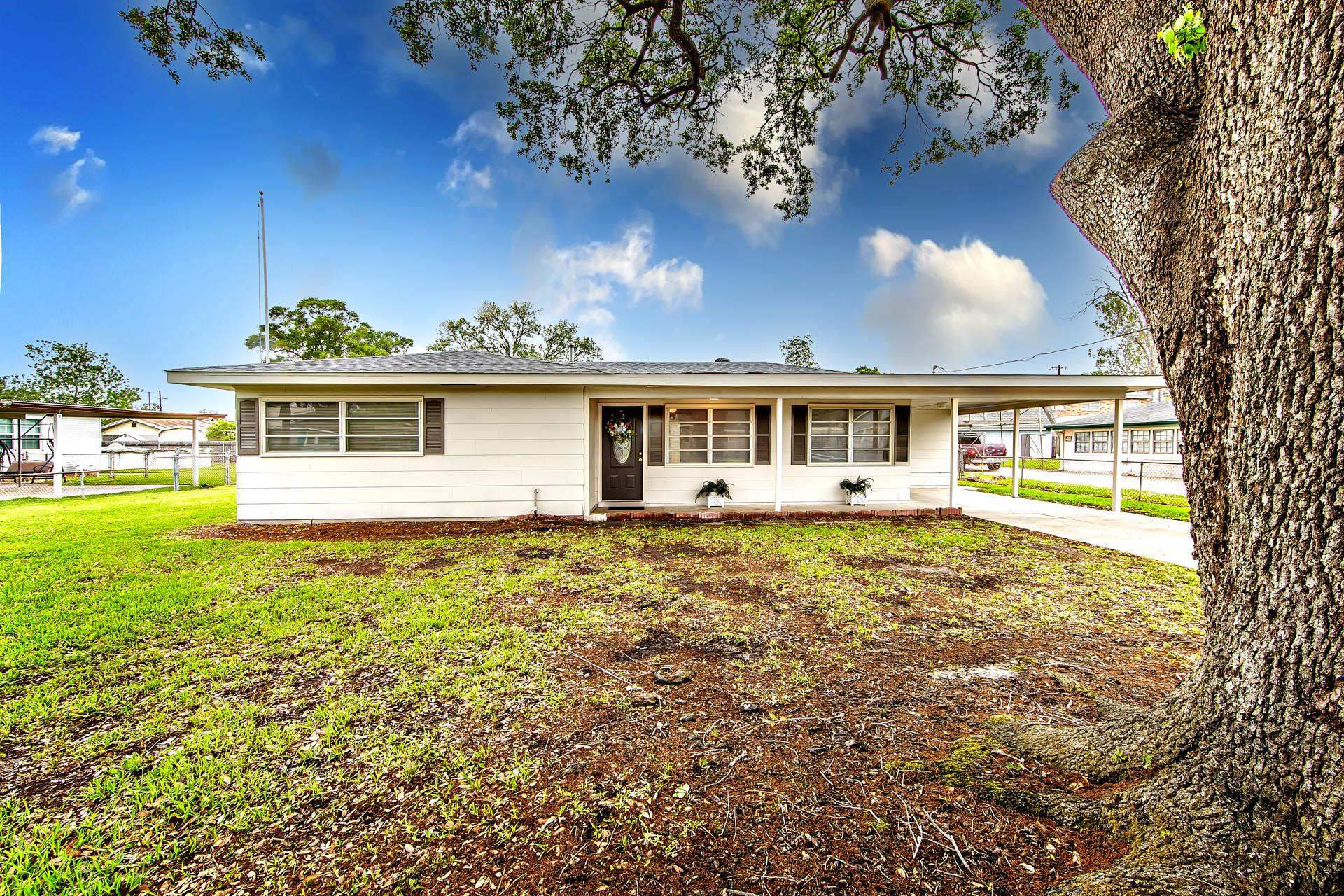 215 Glenwood Ave, Morgan City, Louisiana image 1