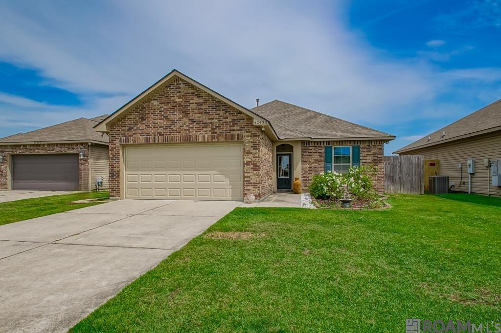 42438 Harborstone Ave, Prairieville, Louisiana image 8