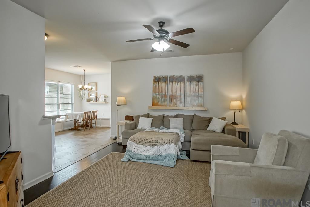42438 Harborstone Ave, Prairieville, Louisiana image 12