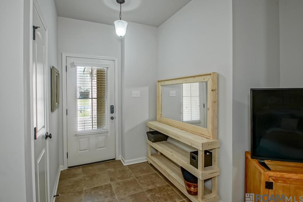 42438 Harborstone Ave, Prairieville, Louisiana image 6