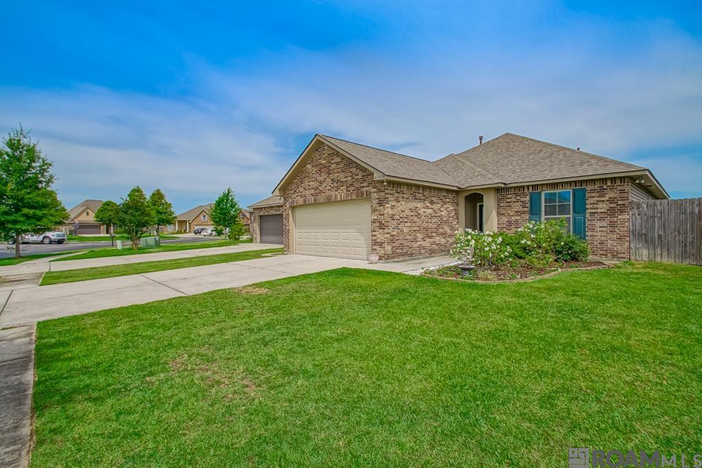 42438 Harborstone Ave, Prairieville, Louisiana image 10