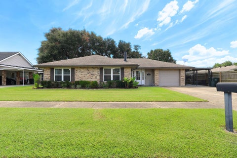 Homes For Sale - 1511 Coral Dr<br/> Houma, LA 70360
