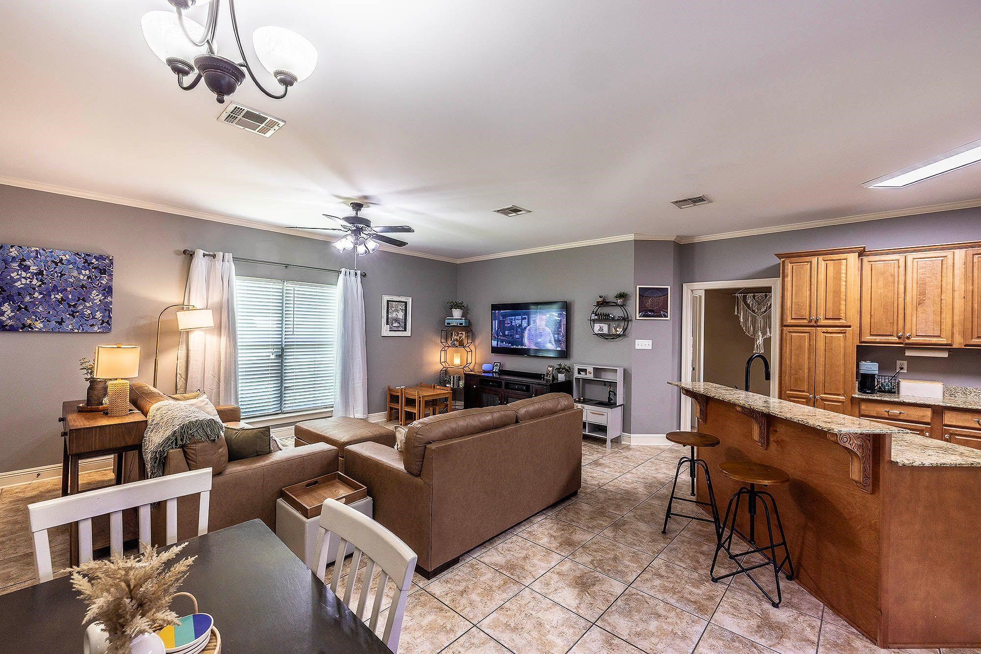 342 T Leigh Drive, Houma, Louisiana image 2