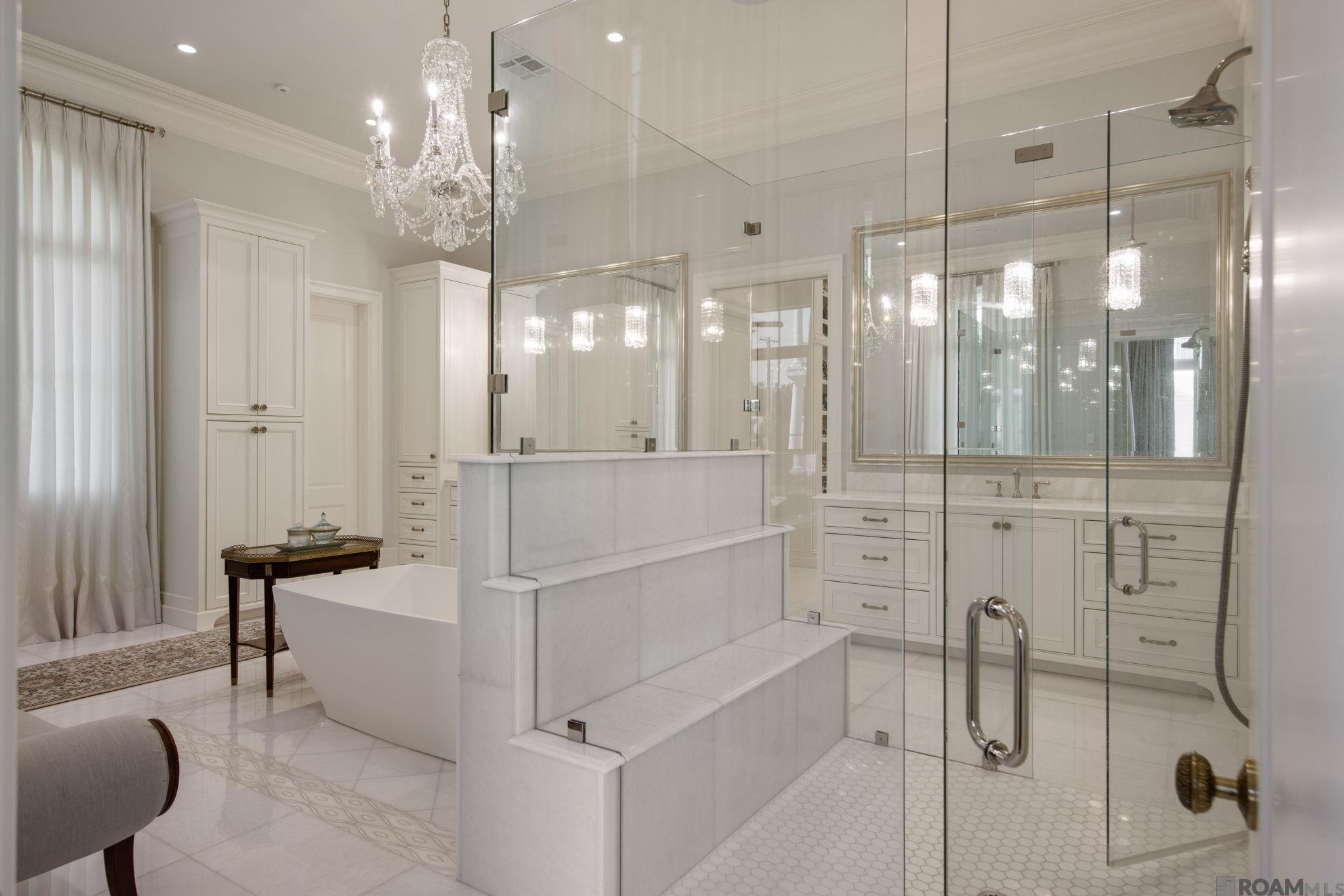 Baton Rouge, Louisiana, 70806, United States, 4 Bedrooms Bedrooms, ,5 BathroomsBathrooms,Residential,Active,2028744