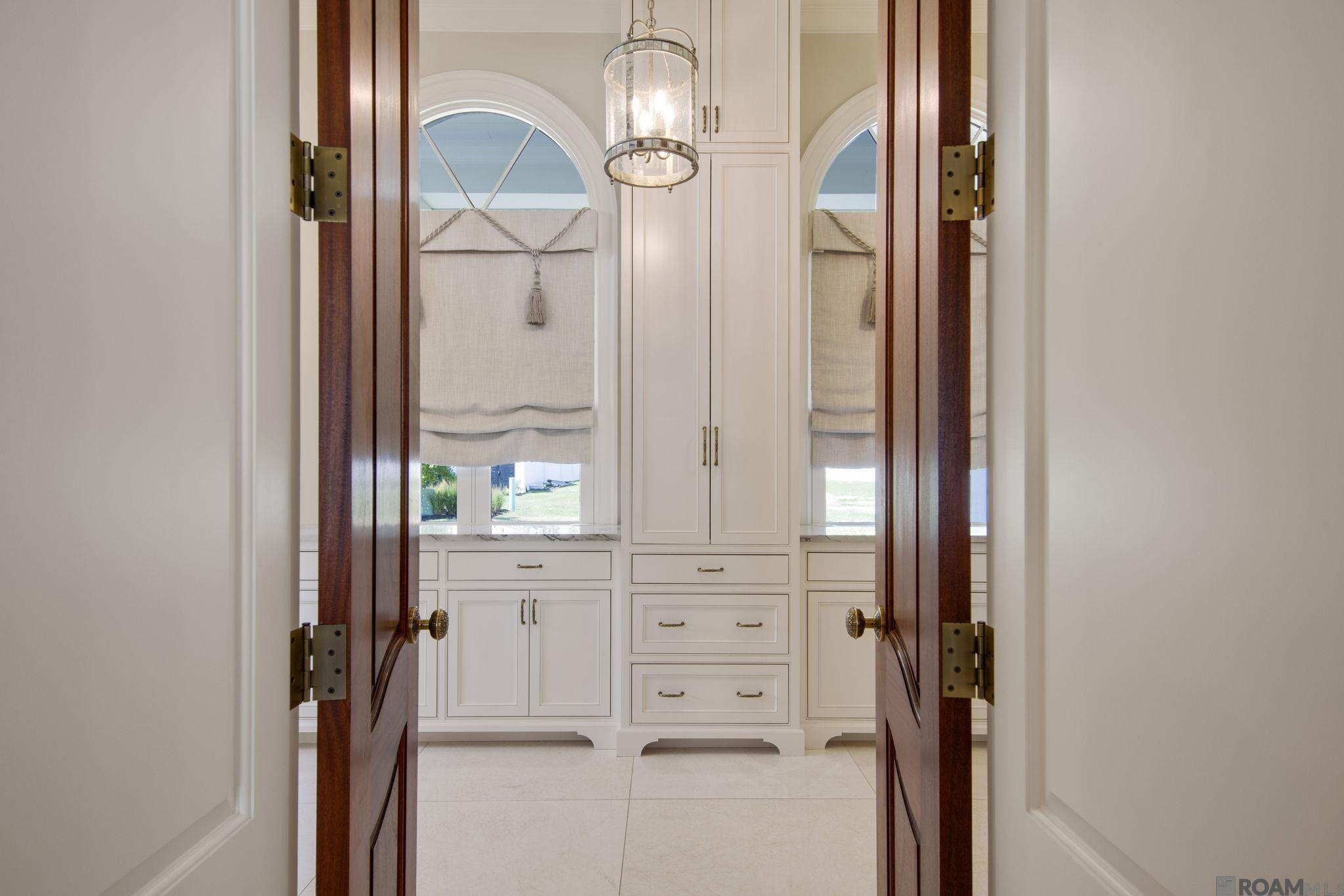Baton Rouge, Louisiana, 70806, United States, 4 Bedrooms Bedrooms, ,5 BathroomsBathrooms,Residential,Active,2028744