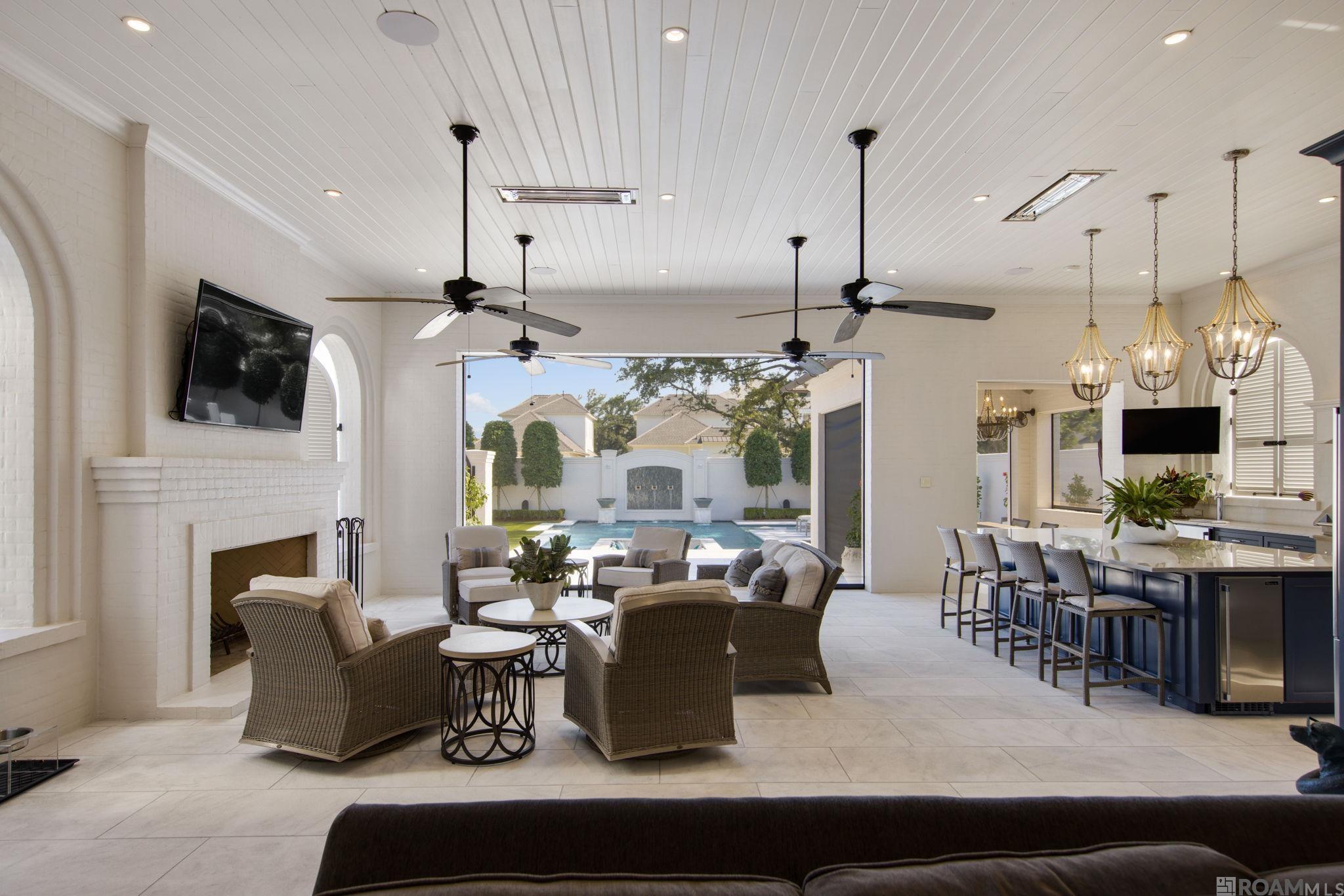 Baton Rouge, Louisiana, 70806, United States, 4 Bedrooms Bedrooms, ,5 BathroomsBathrooms,Residential,Active,2028744