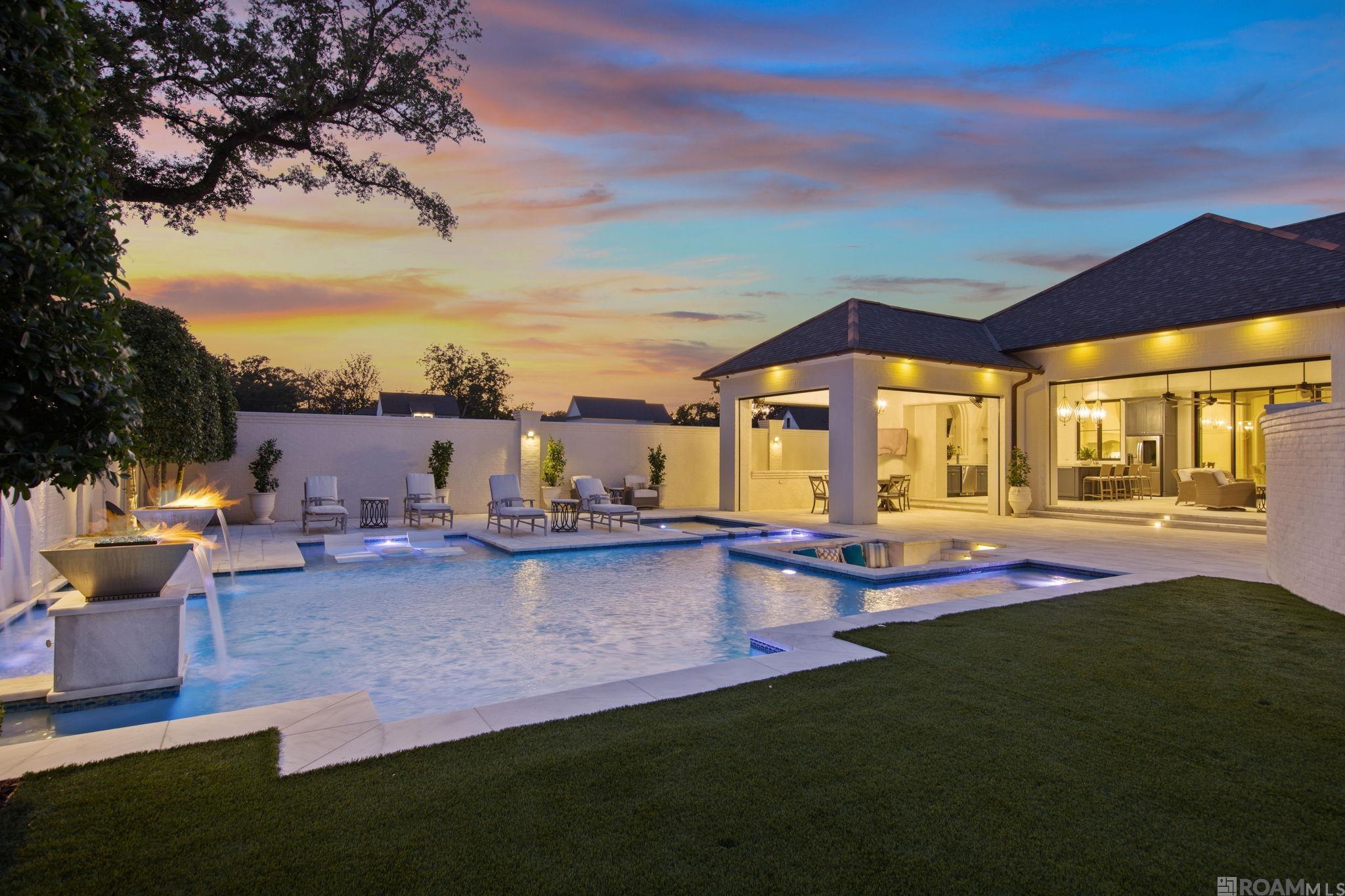 Baton Rouge, Louisiana, 70806, United States, 4 Bedrooms Bedrooms, ,5 BathroomsBathrooms,Residential,Active,2028744