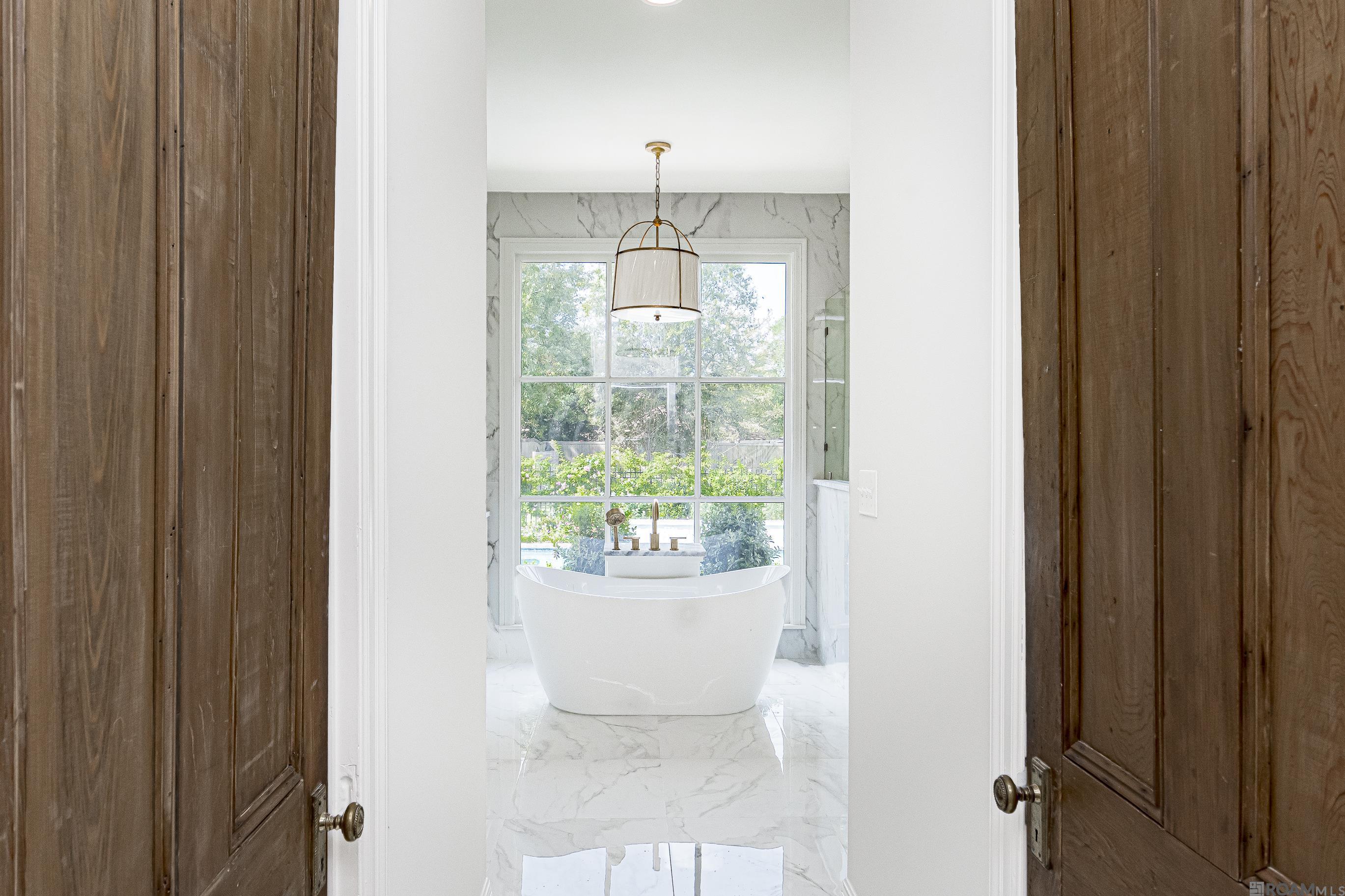 Baton Rouge, Louisiana 70820, United States, 4 Bedrooms Bedrooms, ,4 BathroomsBathrooms,Residential,Contingent,80803