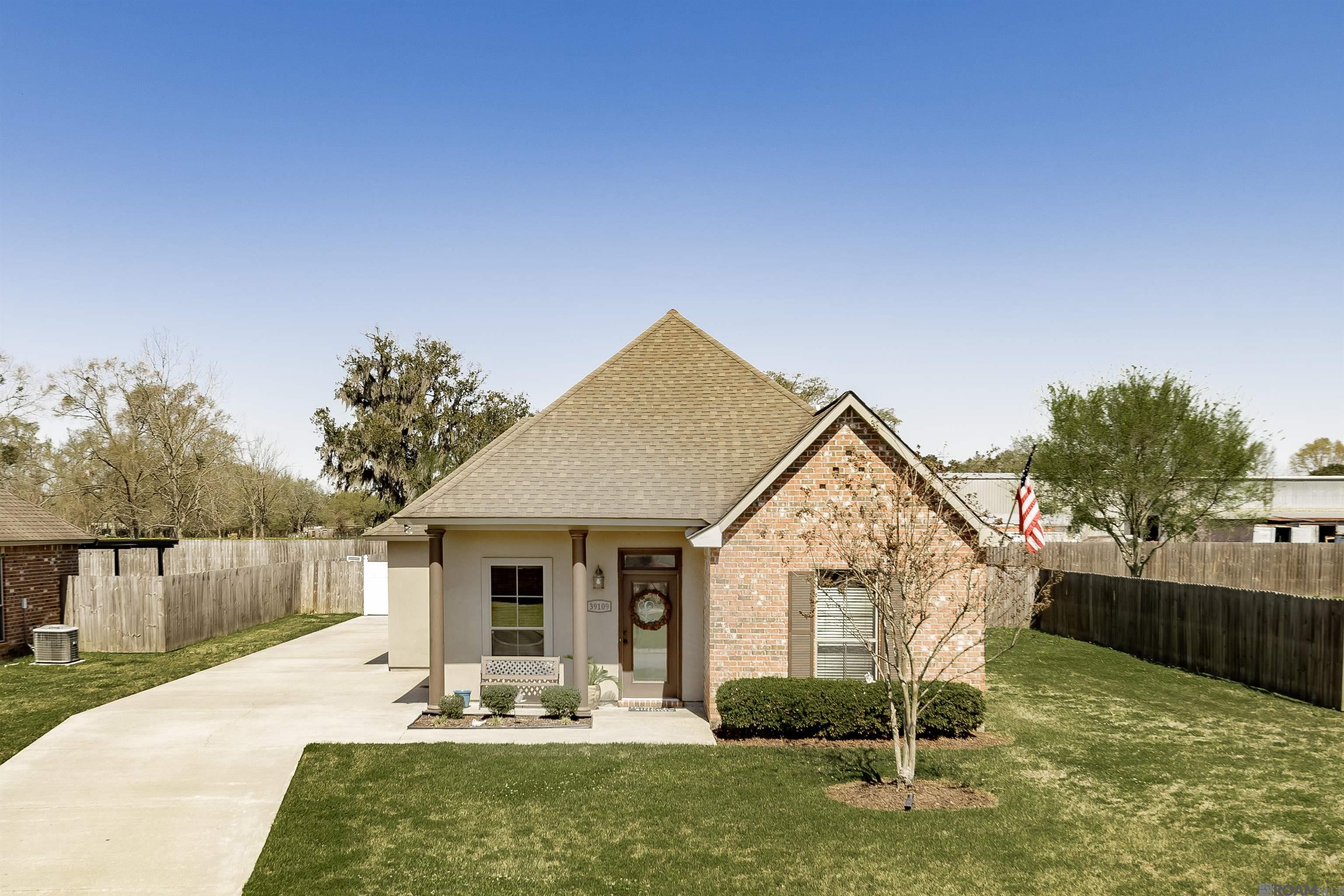 39109 Driftwood Crossing Ct, Gonzales, Louisiana image 1