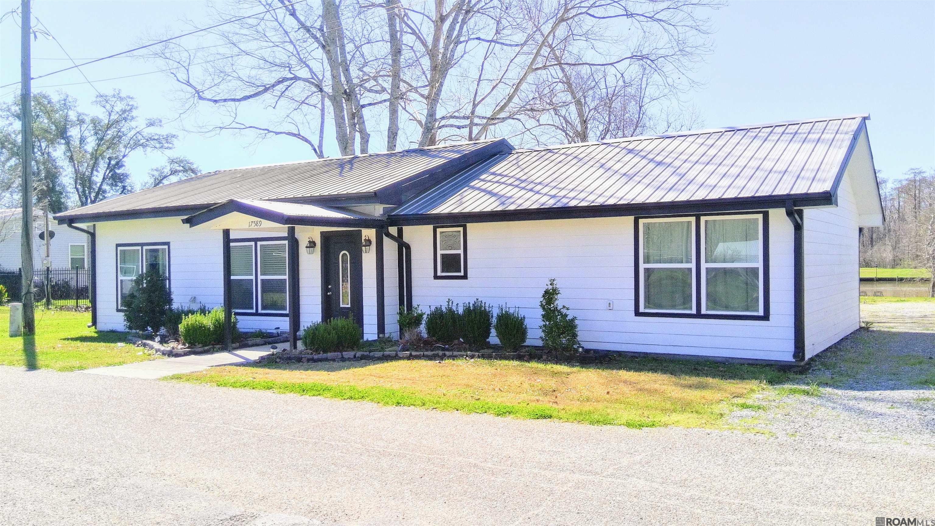 17589 Cline Dr, Maurepas, Louisiana image 1