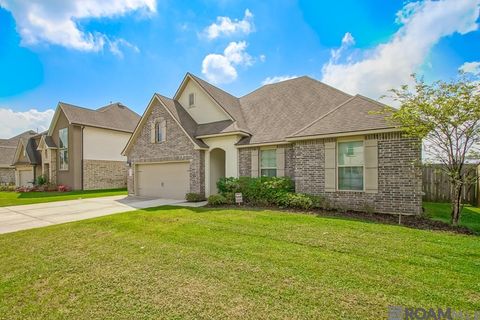Homes For Sale - 8772 Tatler St<br/> Denham Springs, LA 70706