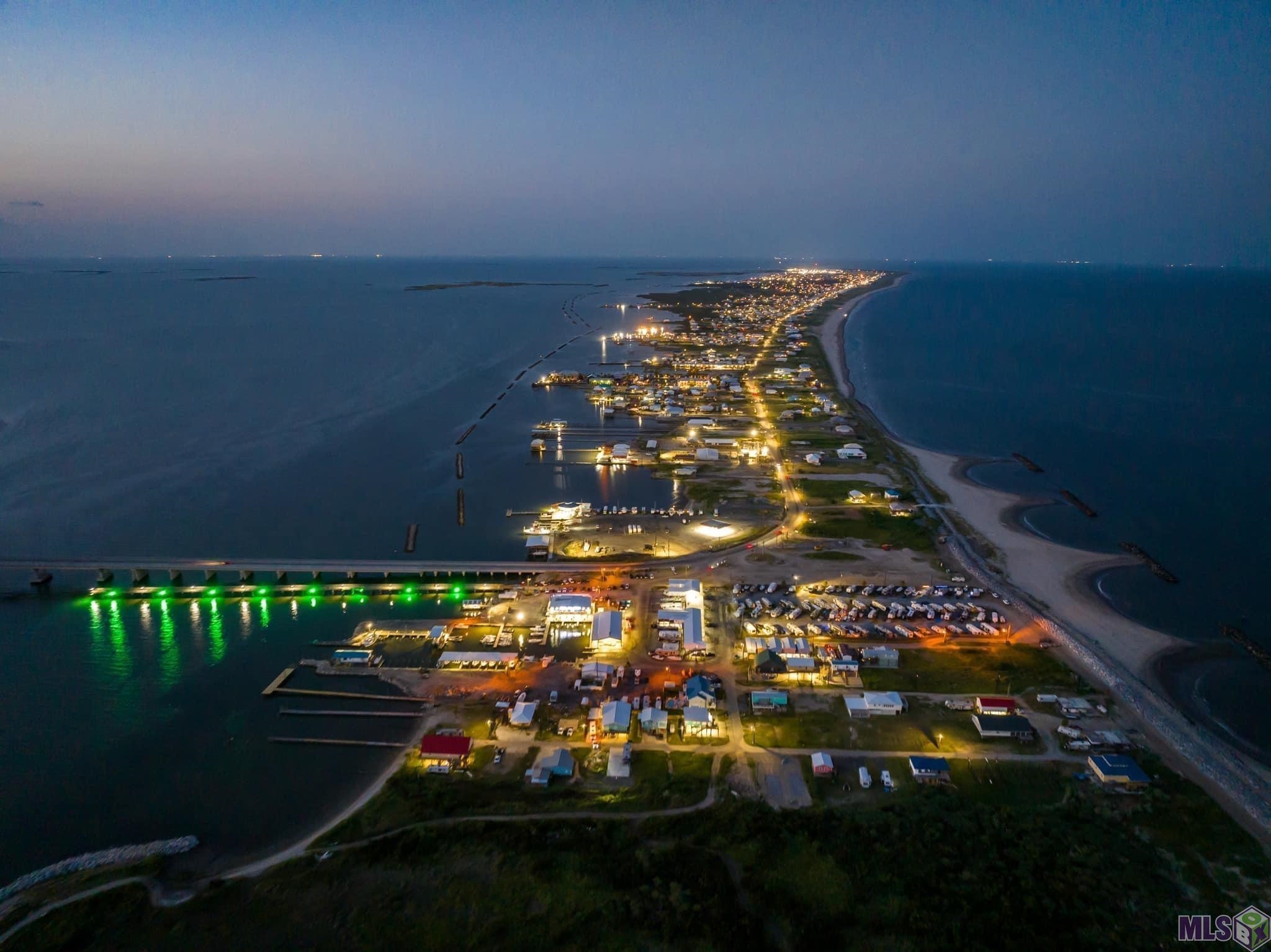 120 Carmen Lane #RU 34, Grand Isle, Louisiana image 9