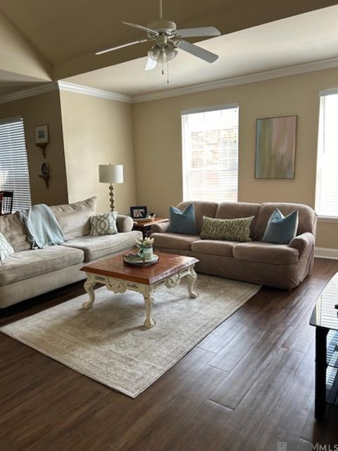 Condo For Rent - 4441 Burbank Dr #1105<br/> Baton Rouge, LA 70820