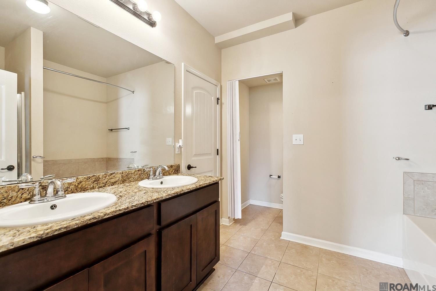 10661 Braves Ave, Denham Springs, Louisiana image 10