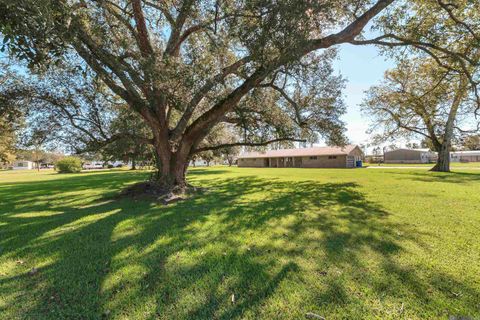 Homes For Sale - 4454 Oak Dr<br/> Fordoche, LA 70732