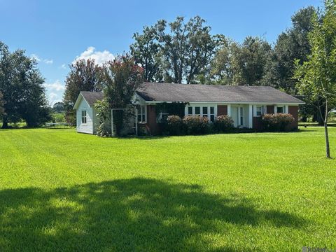 Homes For Sale - 281 Plauche St<br/> Pointe Coupee County, Morganza, LA 70759