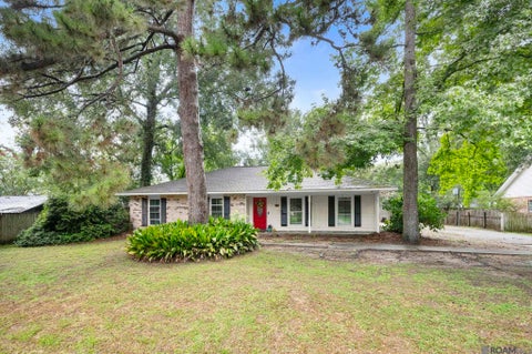 Homes For Sale - 30633 John Dr<br/> Denham Springs, LA 70726