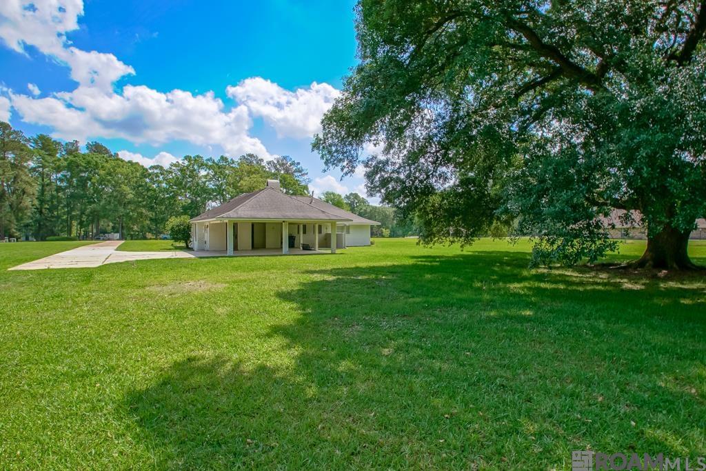 6915 Greenmeadow Dr, Greenwell Springs, Louisiana image 35