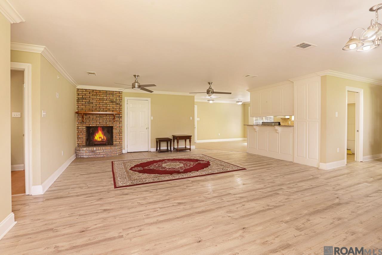 1055 E Flonacher Rd, Zachary, Louisiana image 11