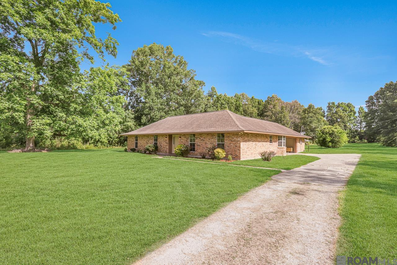 1055 E Flonacher Rd, Zachary, Louisiana image 3