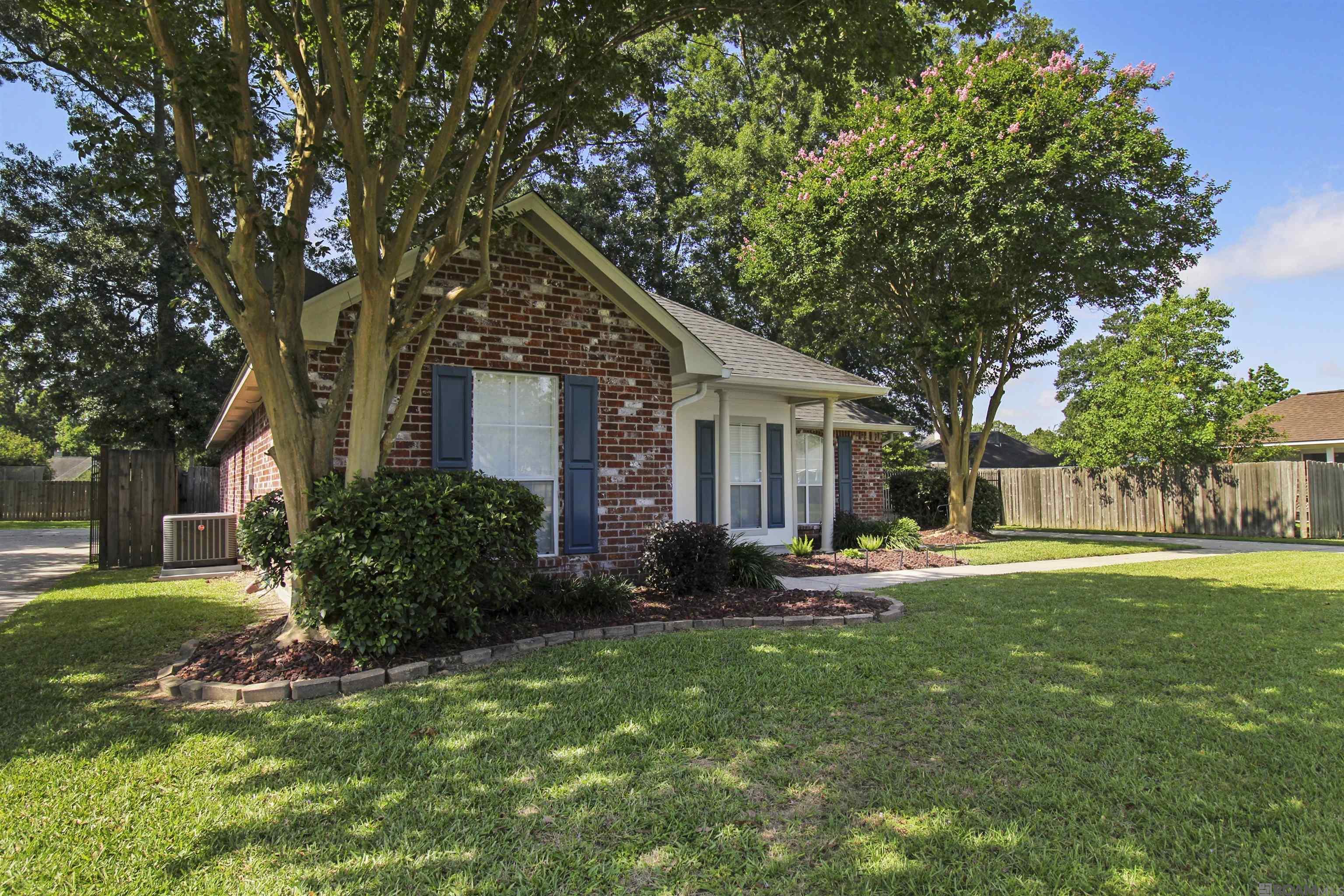 9124 Gary Dr, Denham Springs, Louisiana image 33
