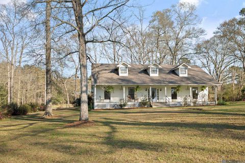 Homes For Sale - 9821 Bank St Extension<br/> Clinton, LA 70722