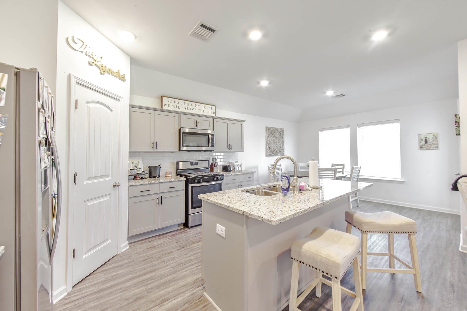 23074 Riverbank St, Vacherie, Louisiana image 5