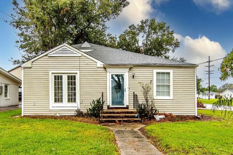 Homes For Sale - 319 Central Ave<br/> Houma, LA 70364