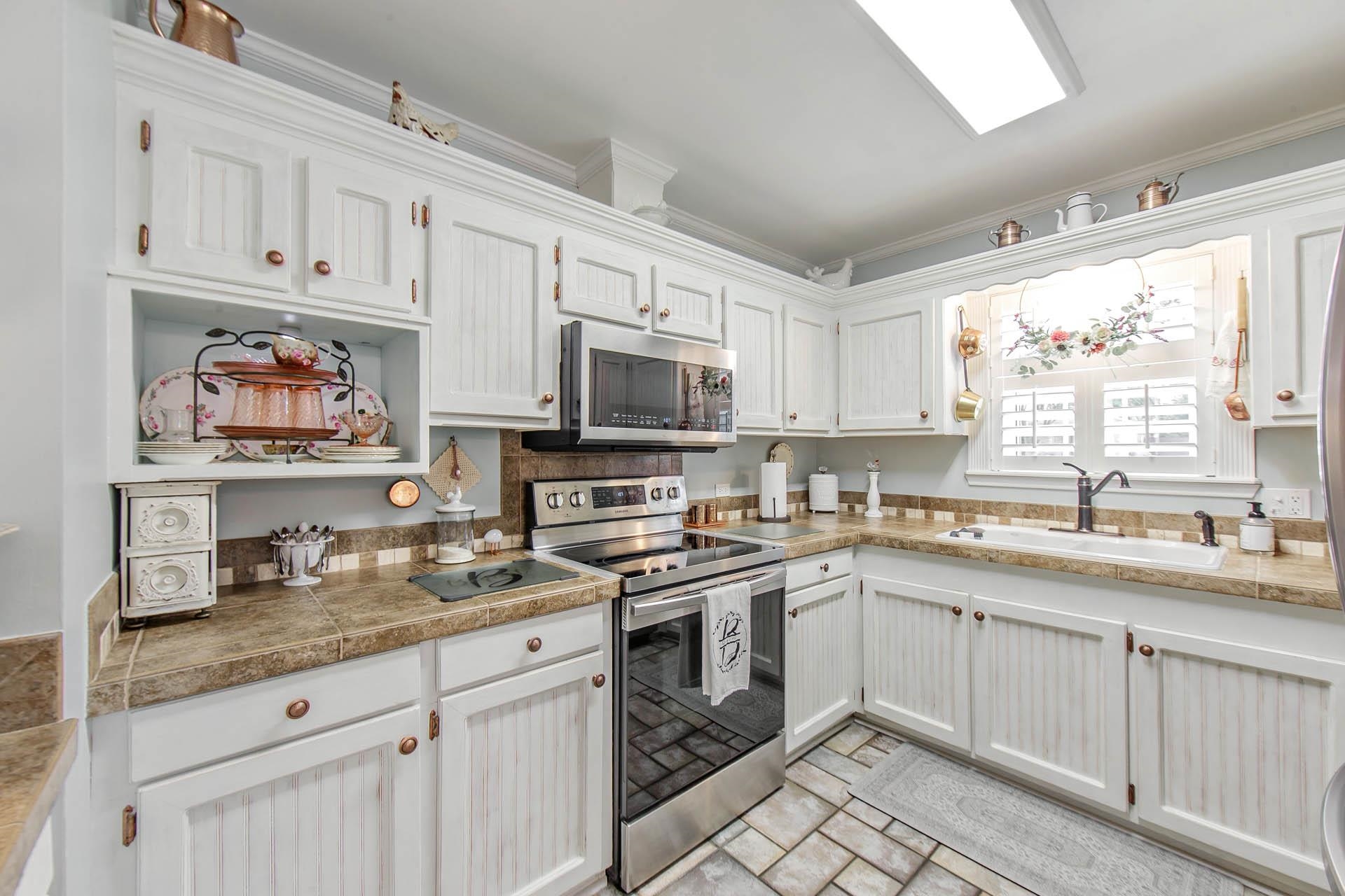204 Lake Crescent Circle, Houma, Louisiana image 6