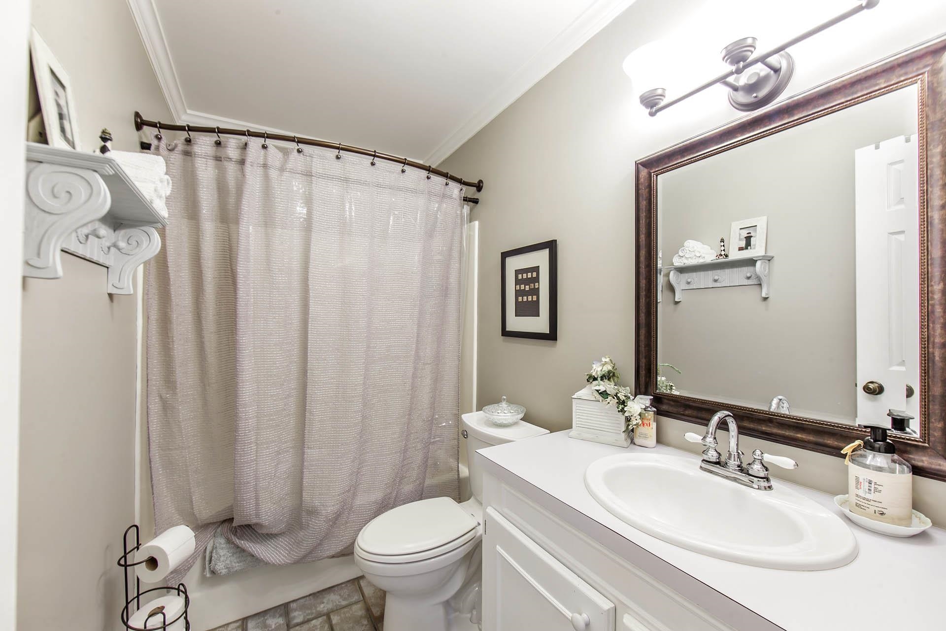 204 Lake Crescent Circle, Houma, Louisiana image 13