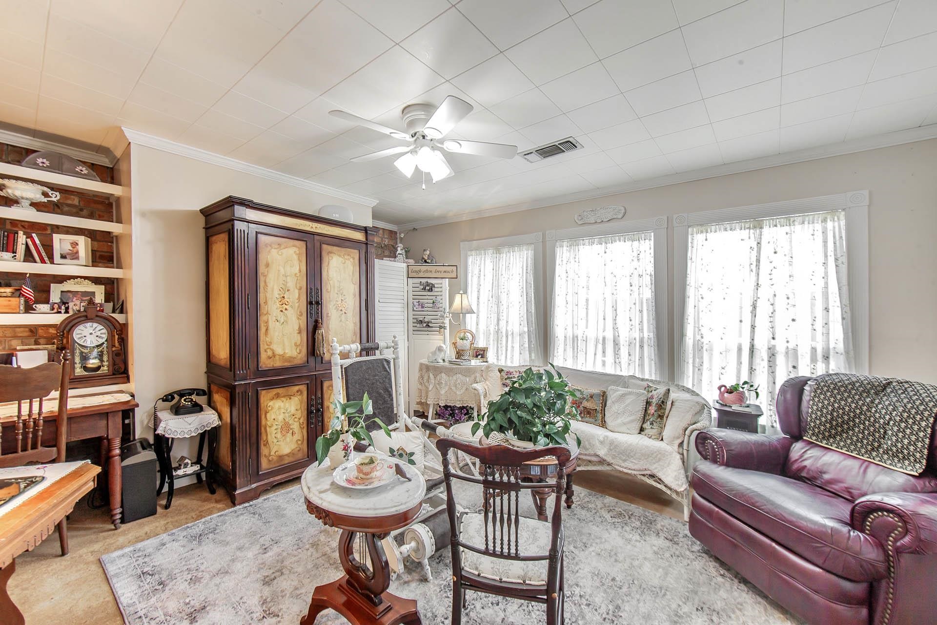 204 Lake Crescent Circle, Houma, Louisiana image 5