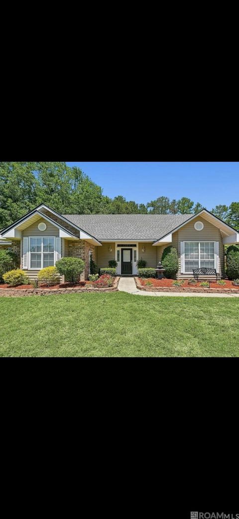 Homes For Sale - 1509 Weeping Willow Dr<br/> Denham Springs, LA 70726