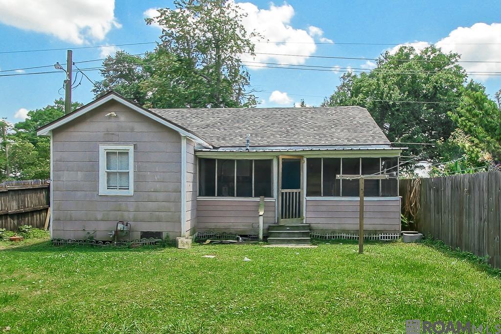 1103 E Main St, New Roads, Louisiana image 14