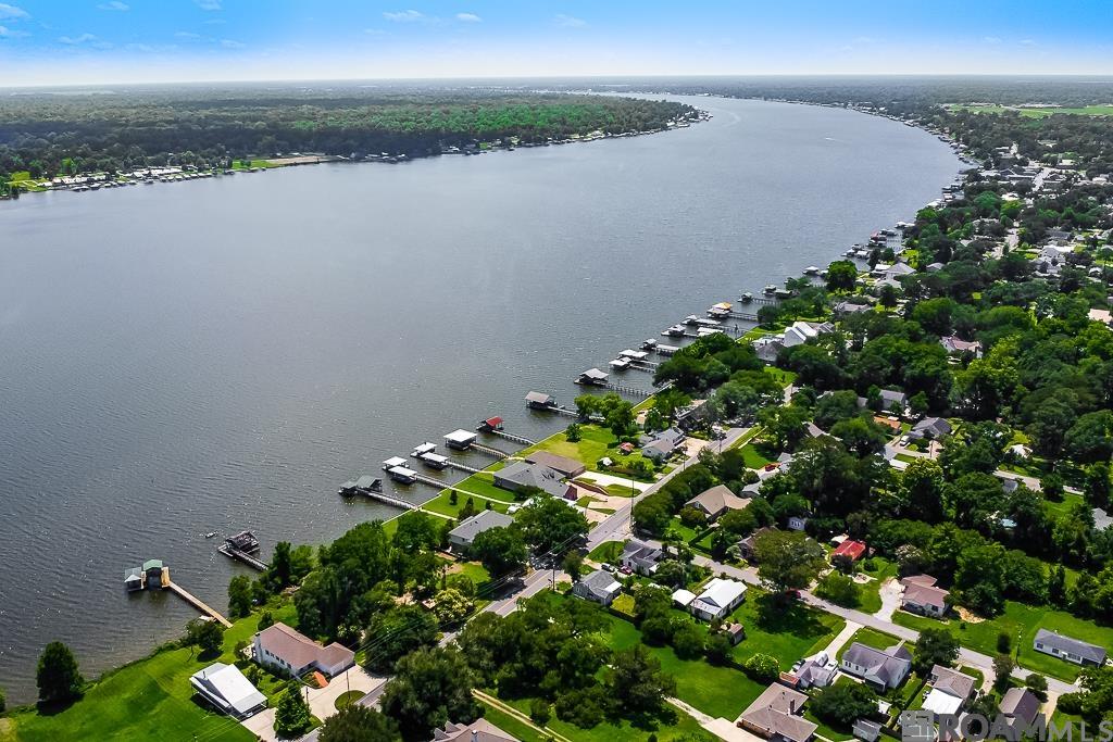 1103 E Main St, New Roads, Louisiana image 18