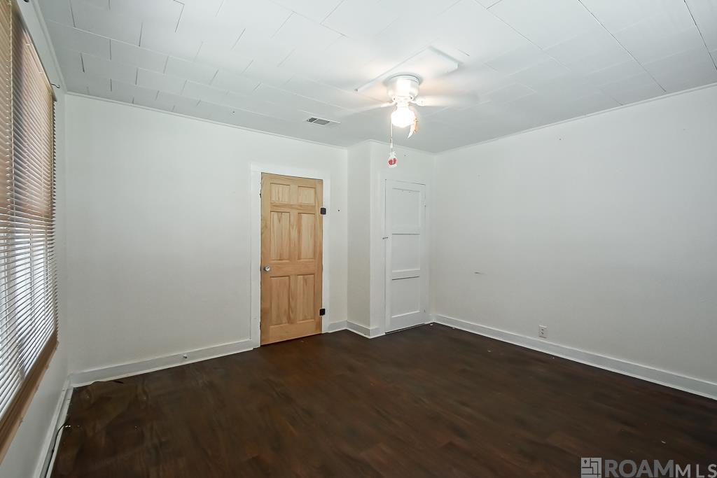 1103 E Main St, New Roads, Louisiana image 5